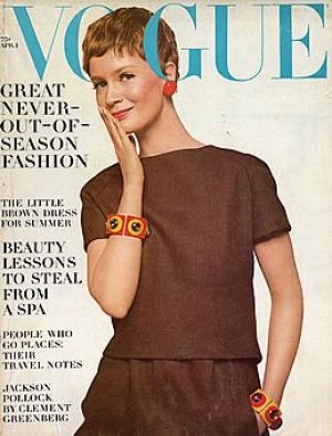 Vintage Vogue magazine covers - wah4mi0ae4yauslife.com - Vintage Vogue April 1967 - Celia Hammond.jpg